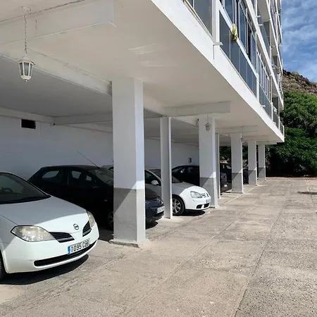 Apto Boca Cangrejo Netflix,parking,aire Acondicionado Y Rent Car