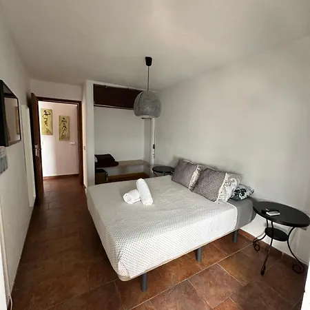 Apto Boca Cangrejo Netflix,parking,aire Acondicionado Y Rent Car